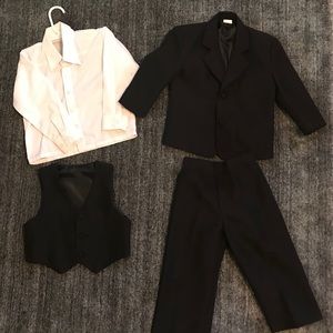 4 pieces 2T boys suit